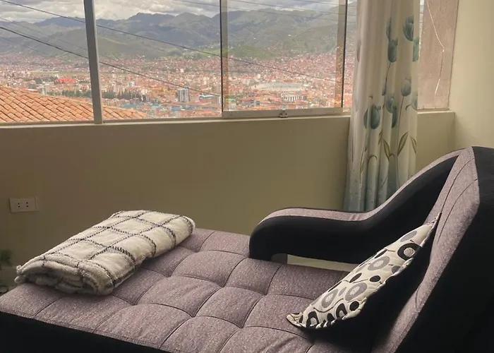 Mirador Vip ホームステイ